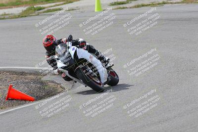 media/Mar-05-2023-TrackXperience (Sun) [[a95d40e56a]]/Group 2/session 2 turn 4/